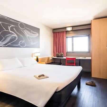 Hotel Ibis Valencia Bonaire Aeropuerto
