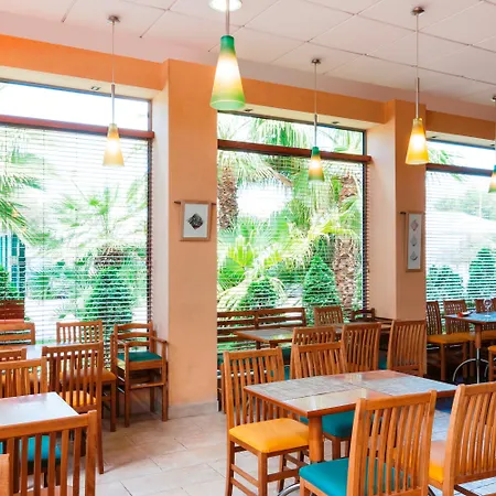 Ibis Valencia Bonaire Aeropuerto 알다야