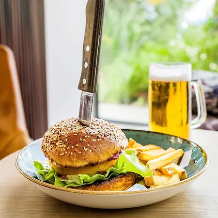 Ibis Valencia Bonaire Aeropuerto 2* 알다야