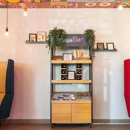 Ibis Valencia Bonaire Aeropuerto Ξενοδοχείο 2*