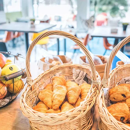 Ibis Valencia Bonaire Aeropuerto