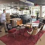 Ibis Valencia Bonaire Aeropuerto 2*