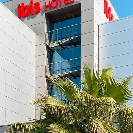 Ibis Valencia Bonaire Aeropuerto Hotel 2*