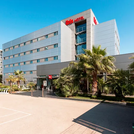 Ibis Valencia Bonaire Aeropuerto Hotel 2*