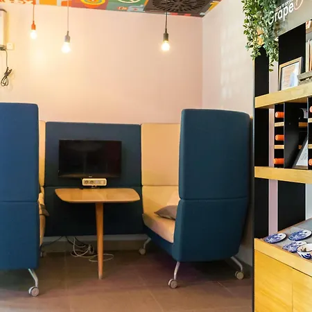 Ibis Valencia Bonaire Aeropuerto الذايا