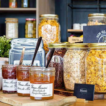 Ibis Valencia Bonaire Aeropuerto ホテル アルダヤ