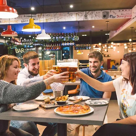 Ibis Valencia Bonaire Aeropuerto Hotel 2*