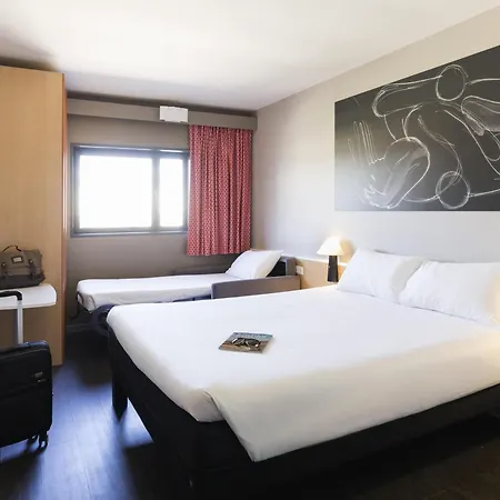 Hotel Ibis Valencia Bonaire Aeropuerto