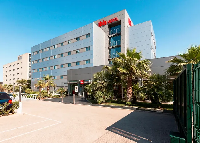 Ibis Valencia Bonaire Aeropuerto Hotel 2*