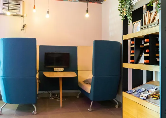 Hotel Ibis Valencia Bonaire Aeropuerto 2*