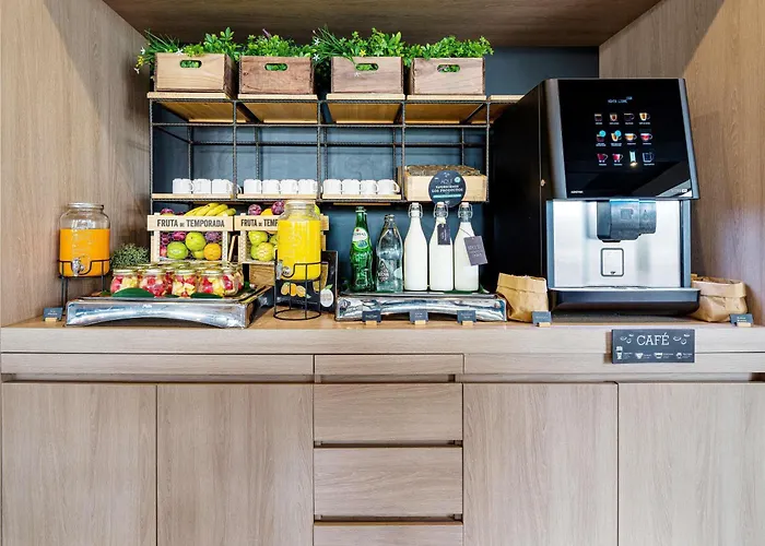 Ibis Valencia Bonaire Aeropuerto Hotel 2*